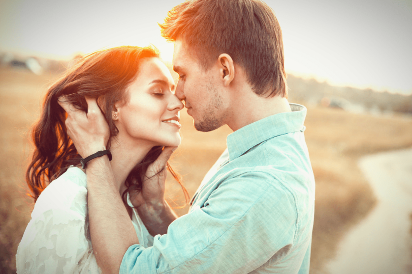 В чем смысл отношений между парнем и девушкой: кратко