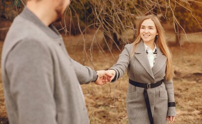 Как поблагодарить мужчину за поддержку и помощь своими словами, в прозе и стихами