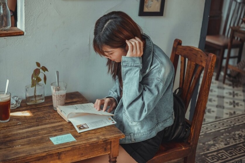 Знакомство с девушкой, которая читает: советы