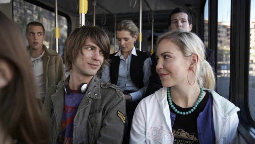 Как познакомиться в транспорте с парнем: идеи и действия, которые стоит предпринять