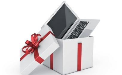 Какой ноутбук выбрать в подарок на свадьбу?