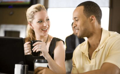 Как заинтересовать мужчину иностранца по переписке: правила поведения и примеры тем для обсуждения