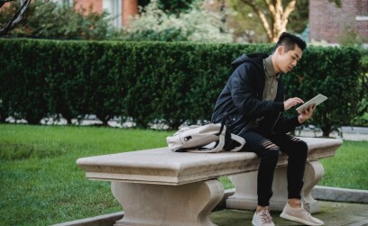 Как во «ВКонтакте» знакомиться с русскими девушками иностранцу