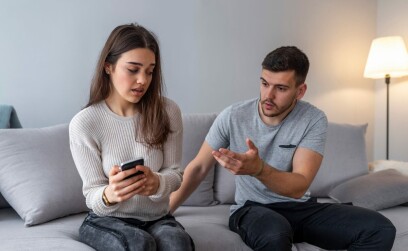 Почему мужчина ревнует, если нет отношений