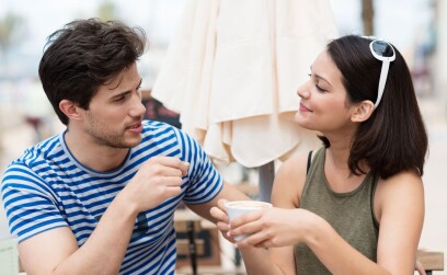 Трепетное отношение к женщине: что это, как проявляется