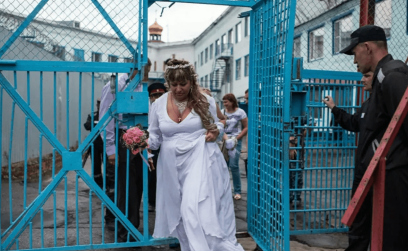 Как бывшие заключенные относятся к женщинам