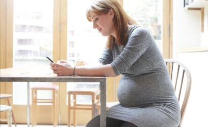 Как и где познакомиться  с беременной женщиной для серьезных отношений: инструкция по общению