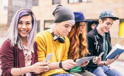 Какие вопросы можно задавать мальчику при знакомстве — способы начать общение