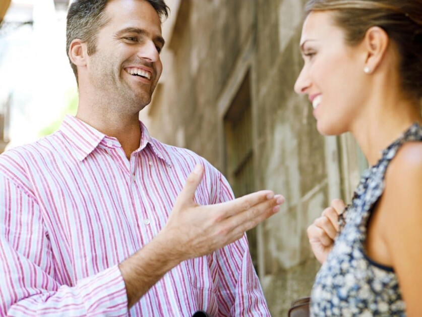 Как правильно делать комплименты малознакомому мужчине: принципы построения комплиментов