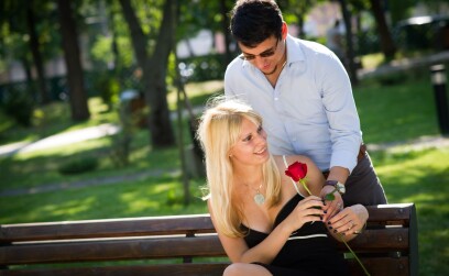 Что можно ответить парню, который хочет познакомиться — варианты согласия и отказа от предложения