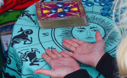 Традиционные гадания на суженого — старинные и современные варианты