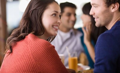 Что делать парню, если девушка не хочет знакомиться с друзьями