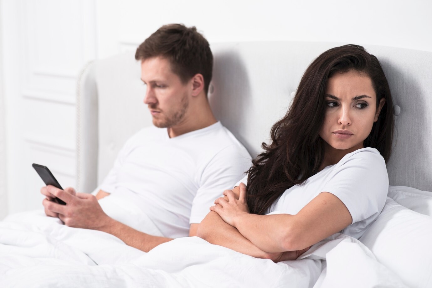 Как понять что мужчина изменяет и обманывает. Angry girlfriend. Angry boyfriend. Pedro's Angry boyfriend. My Angry boyfriend